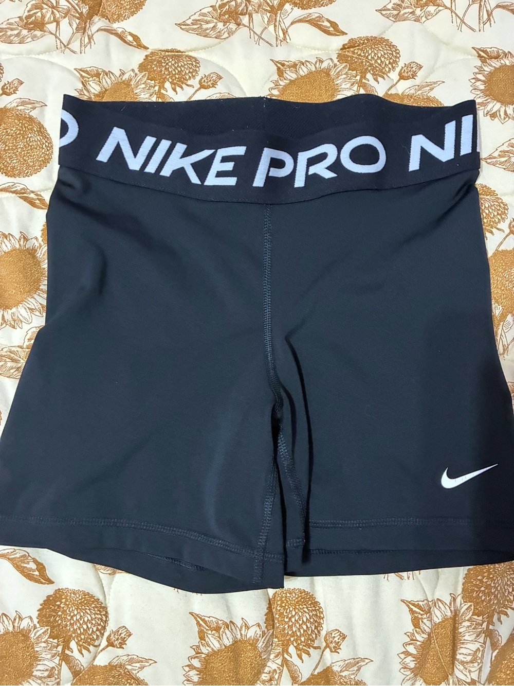 Nike Pro Black Women's Training Shorts size small